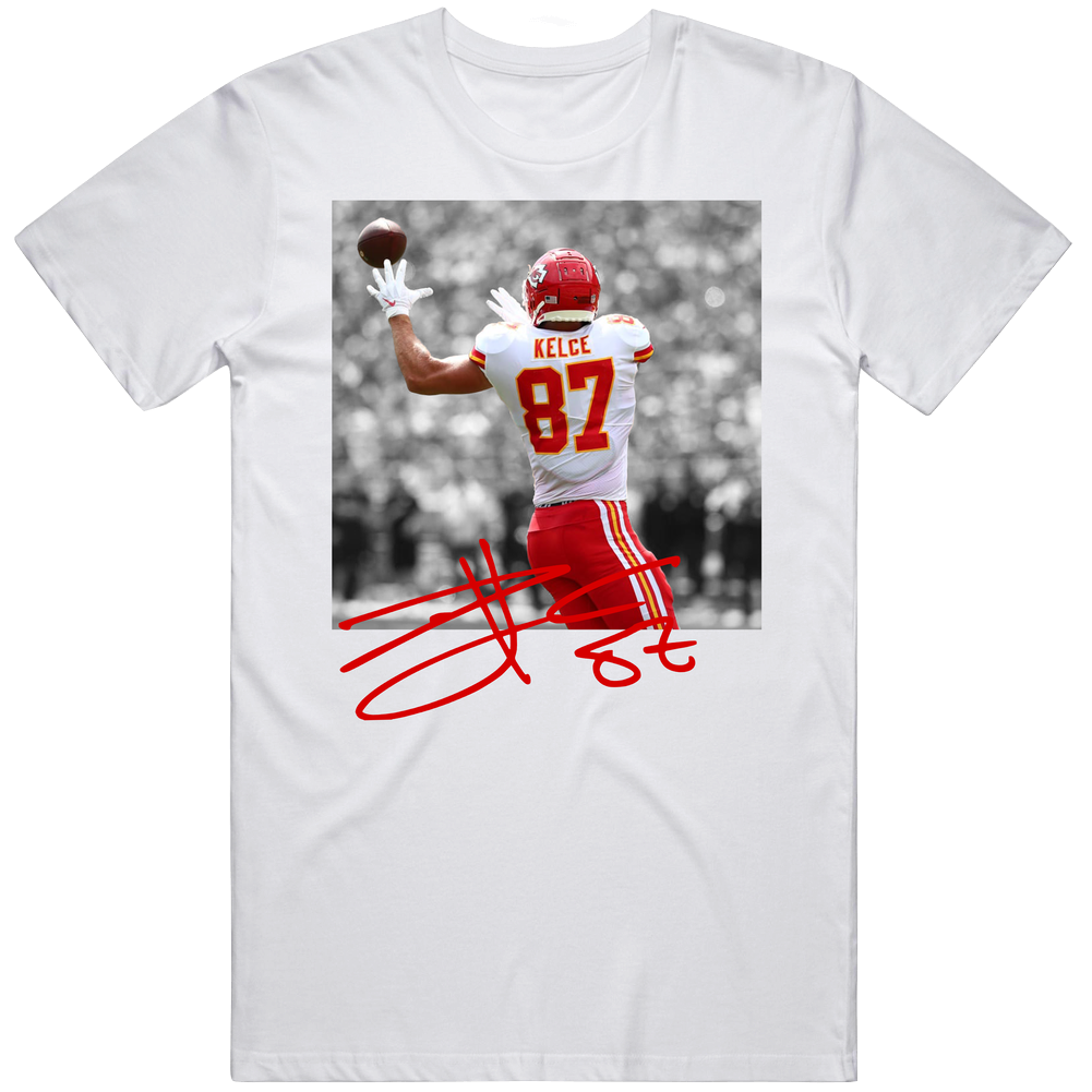 T-shirt with Travis Kelce signature catch Kansas City football design