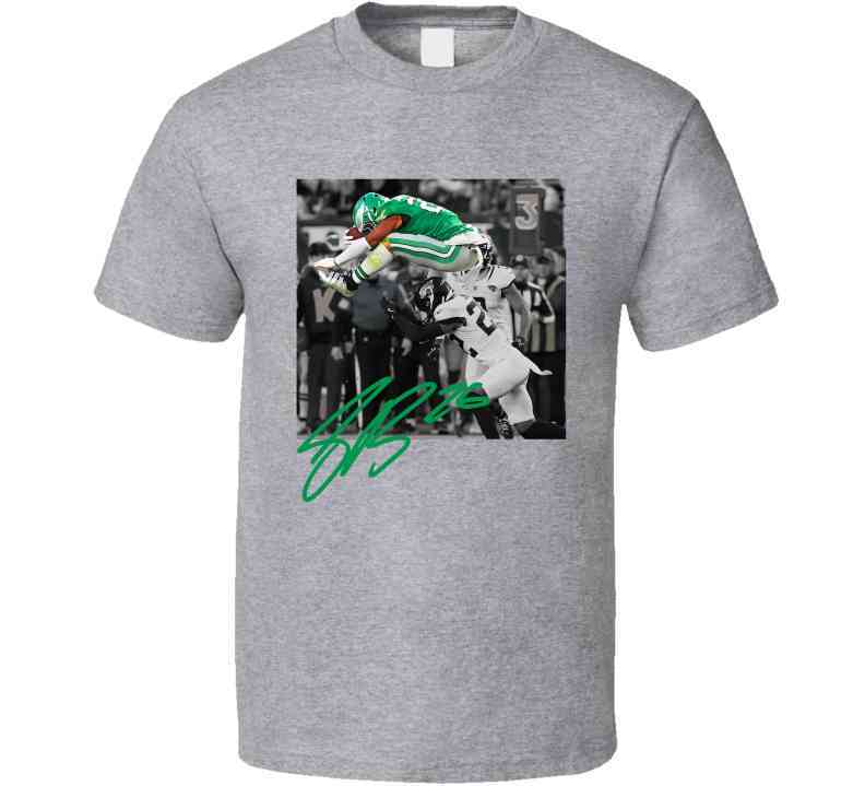 Saquon Barkley Backwards Hurdle Football Fan T-Shirt