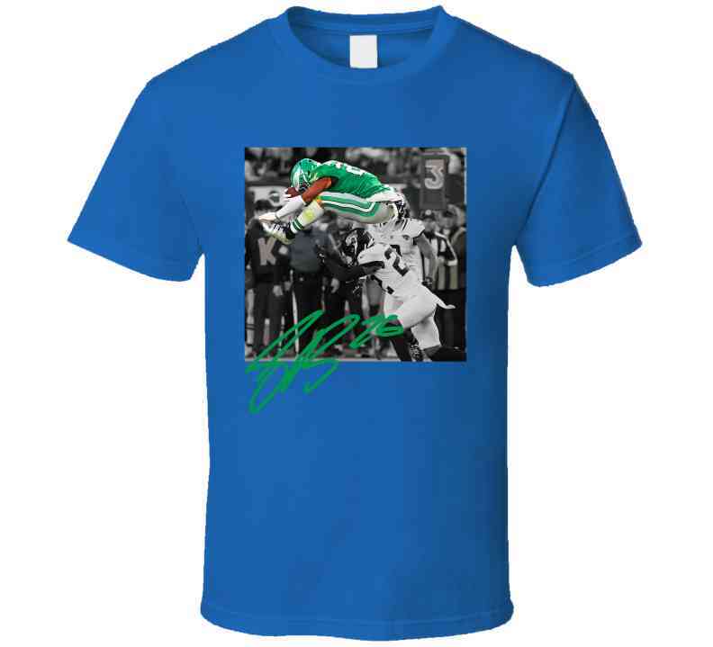 Saquon Barkley Backwards Hurdle Football Fan T-Shirt