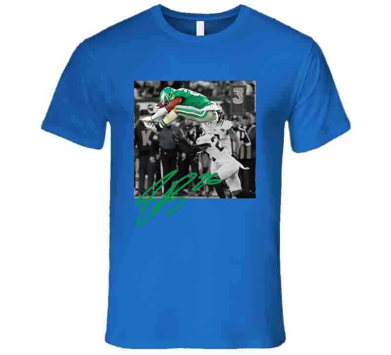 Saquon Barkley Backwards Hurdle Football Fan T-Shirt